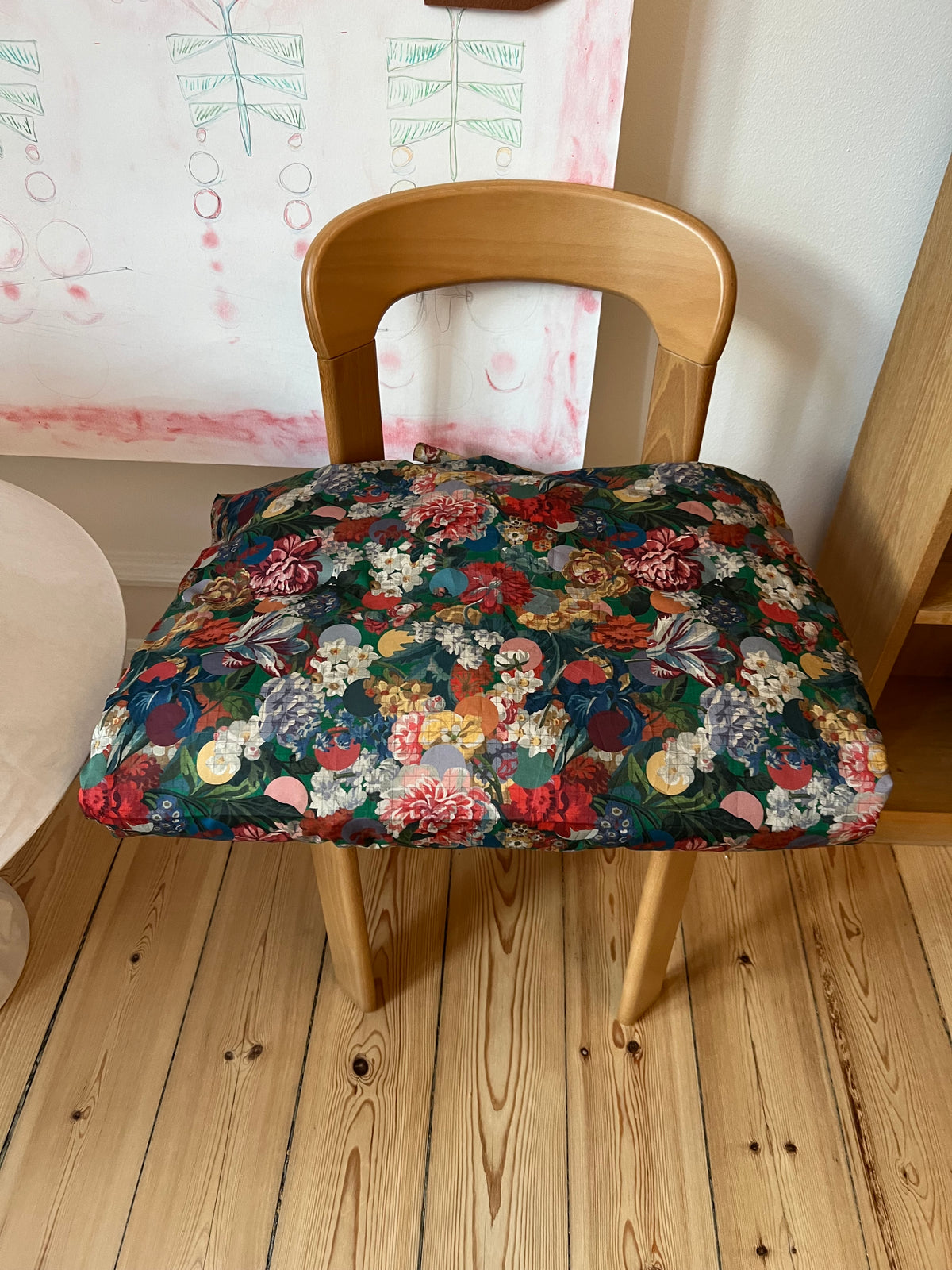 PRE ORDER OCTOBER Limited Dot Floral junior bedding
